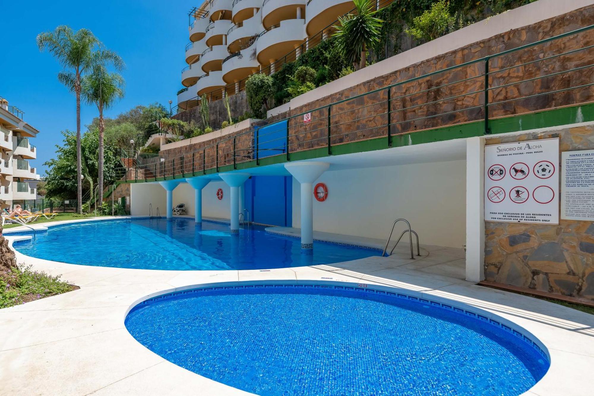 Elegant 2 Bdrm Penthouse With Bbq And Pools Apartment Marbella Exterior photo